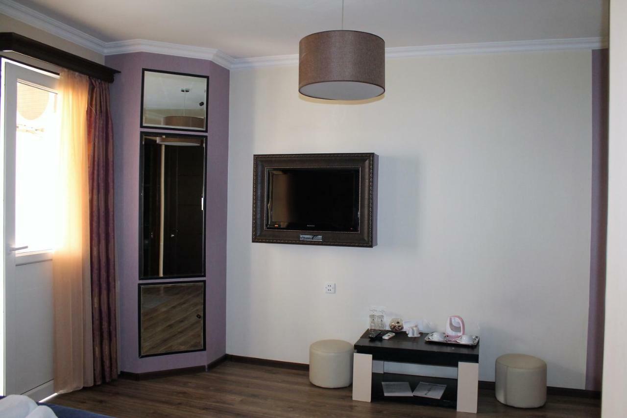 Panorama Eco-Hotel Tbilisi Exterior foto